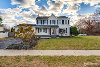 2 Cherry Blossom Dr W, Monroe Township, NJ 08831