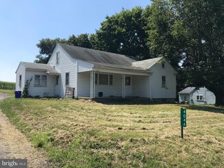 4044 Roxbury Rd, Shippensburg, PA 17257