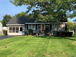 409 Sunset Dr, East Syracuse, NY 13057