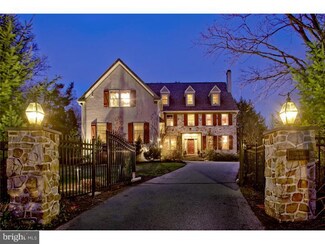 2044 Old Gulph Rd, Villanova, PA 19085