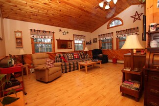 36 Trickle Brook Dr, Barre, VT 05641