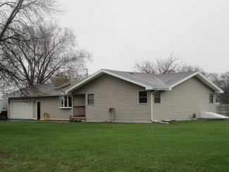 3141 S Tower Dr, Janesville, WI 53546