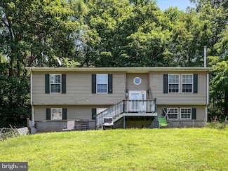 303 Huck Finn Dr, Front Royal, VA 22630