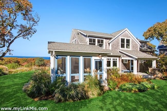 94 Menemsha Inn Rd, Chilmark, MA 02535