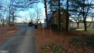 40555 Hidden Hills Ln, Paeonian Springs, VA 20129