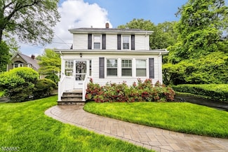 41 Debbie Place, Berkeley Heights, NJ 07922