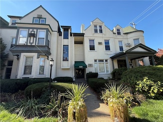 400 S Highland Ave Unit 3, Pittsburgh, PA 15206