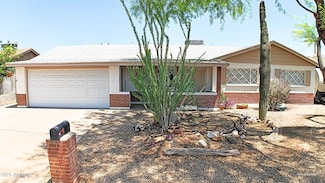2432 W Echo Ln, Phoenix, AZ 85021