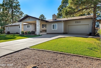 620 N 1st Place, Show Low, AZ 85901