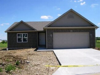 1102 Park Meadows Dr, Goshen, IN 46526