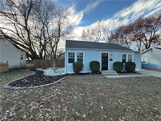 8132 Goodman St, Overland Park, KS 66204