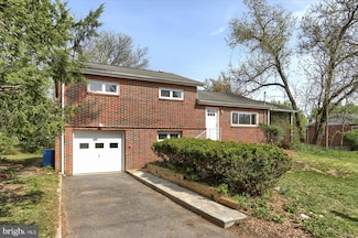 1491 Riegle Rd, Harrisburg, PA 17112