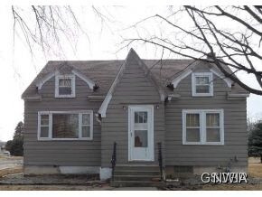 214 S 2nd St, Pender, NE 68047