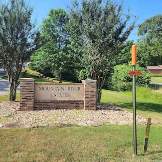 14000 Mountain River Dr, North Little Rock, AR 72113