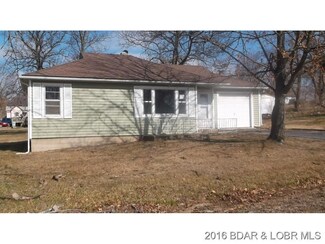 201 E 3rd St, Stover, MO 65078