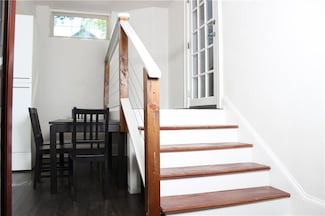 1124 Center St NW, Atlanta, GA 30318