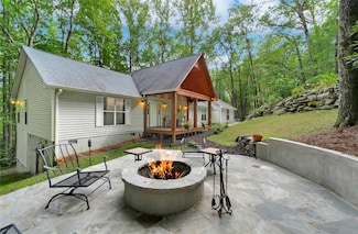 557 Country Club Estate, Sapphire, NC 28774