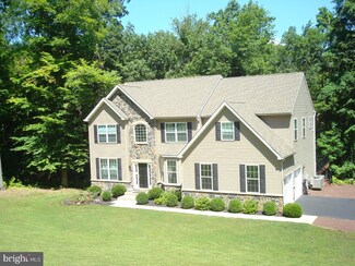 1748 Clarion Ln, Upper Black Eddy, PA 18972
