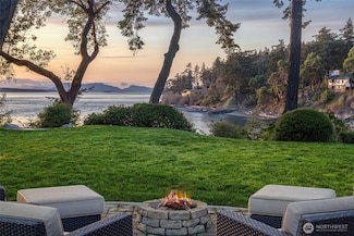 144 Sunset Point Dr, Friday Harbor, WA 98250