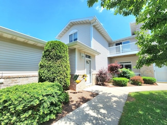 4023 Hazelnut Ct, Sheboygan, WI 53081