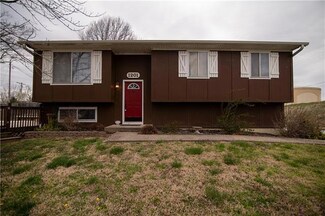 1201 S 5th St, Atchison, KS 66002