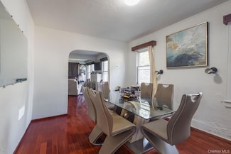 135-01 232nd St, Jamaica, NY 11413