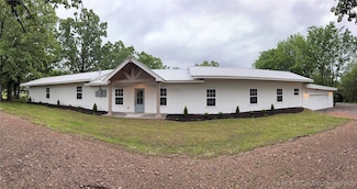 17022 S 579 Rd, Tahlequah, OK 74464