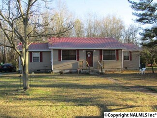 107 Aderholt St, Gadsden, AL 35905
