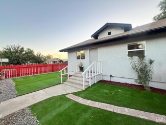 1204 Tulare St, Bakersfield, CA 93305