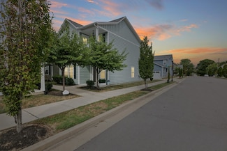 2201 Village Park Ct, Old Hickory, TN 37138