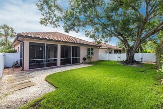 11302 Lakeland Cir, Fort Myers, FL 33913