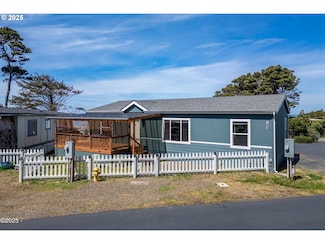 4875 N Highway 101 Unit 30, Depoe Bay, OR 97341