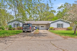 289 S Waverly Rd, Holland, MI 49423