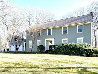 16 Dartmoor Dr, Shrewsbury, MA 01545