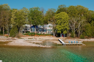 91 S Nanagosa Trail, Suttons Bay, MI 49682