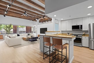 33 Sleeper St Unit 104, Boston, MA 02210