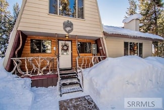 2750 SW Sage Hen Dr, Island Park, ID 83429