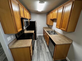 2360 Paseo de Laura Unit 51, Oceanside, CA 92056