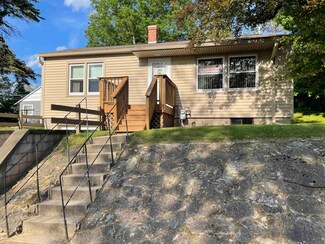 513 S Rosa St, Richland Center, WI 53581