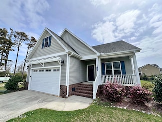 1206 Hidden Cove Ave, Morehead City, NC 28557