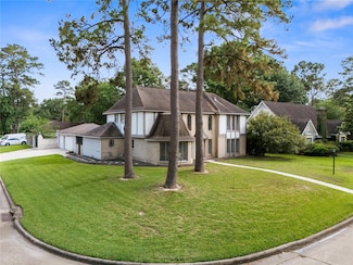 4803 Fountainhead Dr, Houston, TX 77066