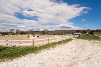 3622 Main Rd, Tiverton, RI 02878