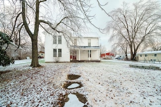 212 N Main St, Licking, MO 65542