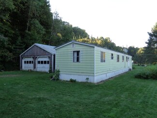 180 Ingalls Ln, Lyndonville, VT 05851