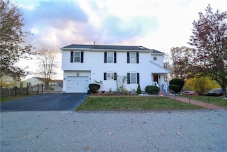 5 Edgewood Ave, Cumberland, RI 02864