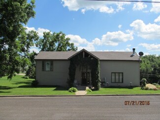 203 W Oak St, Montfort, WI 53569