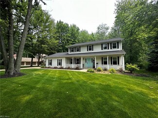 6049 White Oak Dr, Mentor, OH 44060