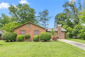 3014 Shady Lawn Dr, Greensboro, NC 27408