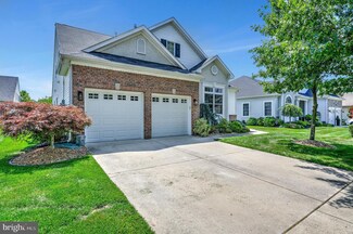 13 Lubrano Ln, Bordentown, NJ 08505
