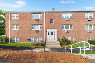 251 Rock St Unit B4, Norwood, MA 02062